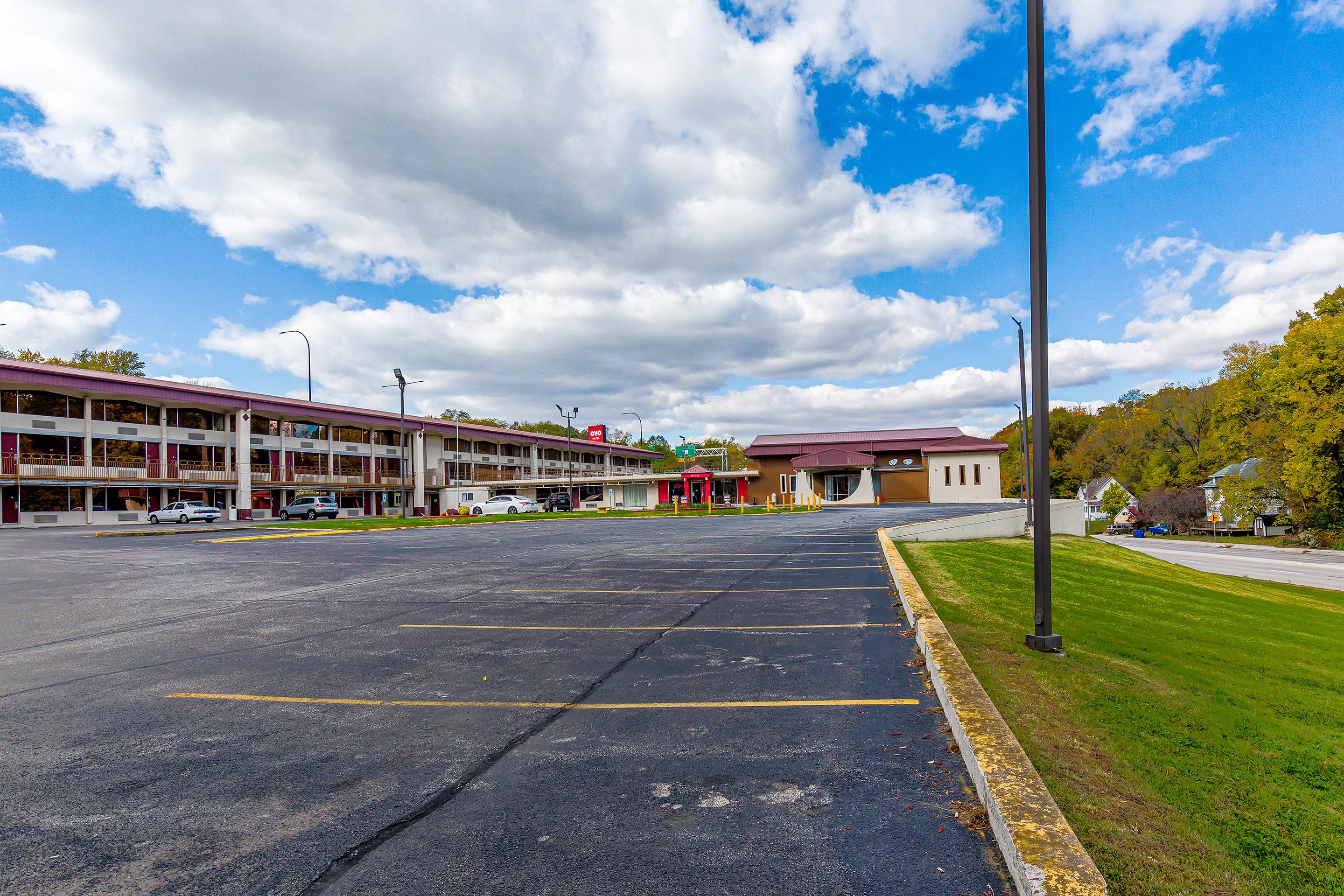Americas Best Value Inn Moline Ngoại thất bức ảnh