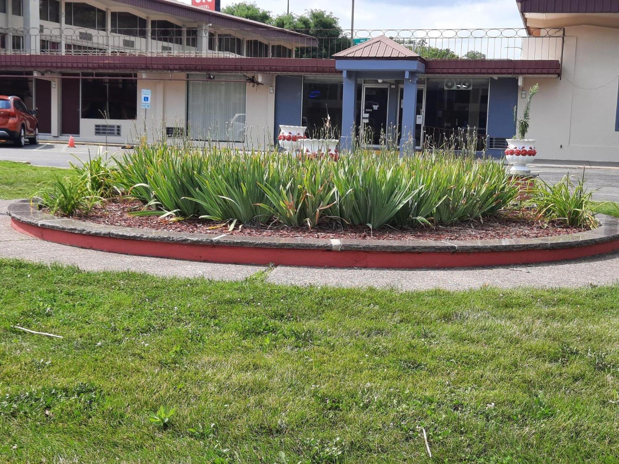 Americas Best Value Inn Moline Ngoại thất bức ảnh
